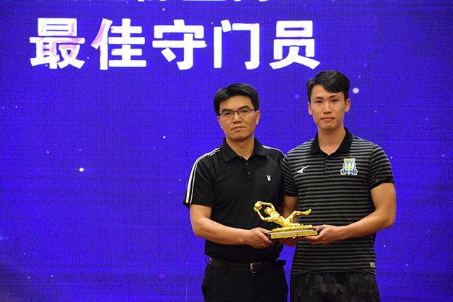 孙铭徽21+15广厦负同曦 原帅30分山西胜四川